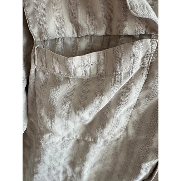 Tommy Bahama Mens Relax Fit Size M 100% Silk Blend Coconut Button Up Stitched - Picture 6 of 7